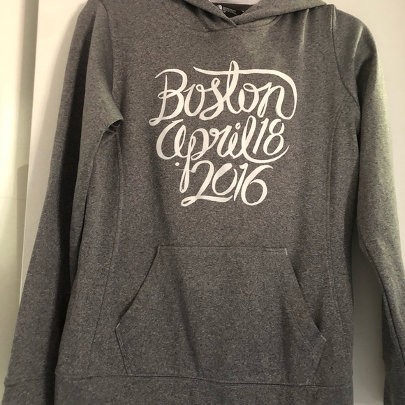 The north face hoodie - Picture 1 of 3